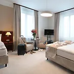 Kozák 4*