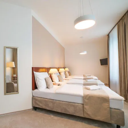 Kozák Hotel 4*