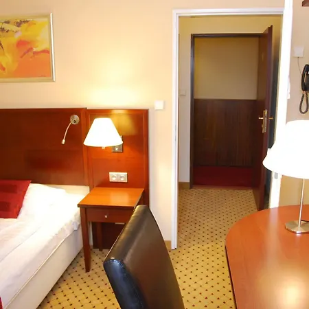 Kozák Hotel 4*